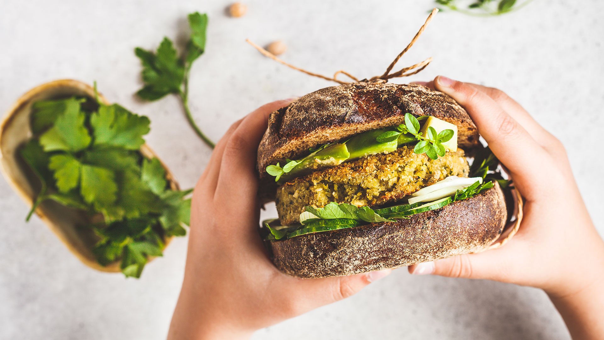 Μαγειρεύοντας νόστιμα vegan street food πιάτα