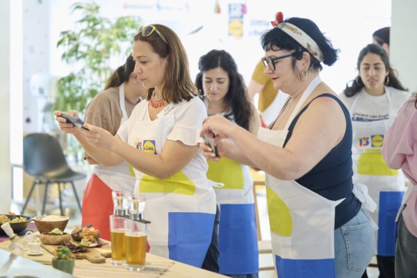 100525-LidlFoodAcademy-Gevstiko-taksidi-stin-korea18