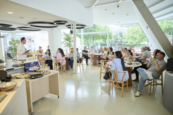 100525-LidlFoodAcademy-Gevstiko-taksidi-stin-korea3