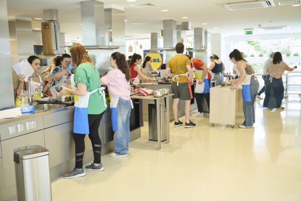 100525-LidlFoodAcademy-Gevstiko-taksidi-stin-korea32