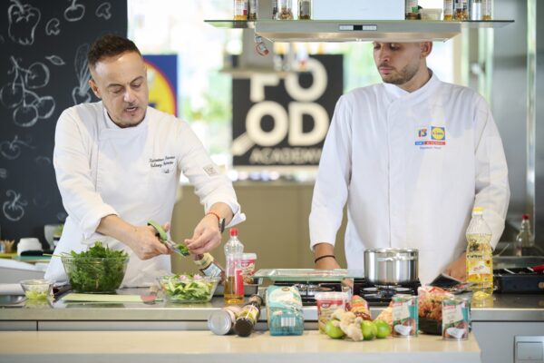 120725-LidlFoodAcademy-thai3