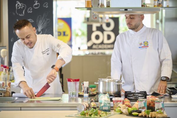 120725-LidlFoodAcademy-thai6