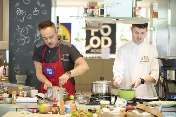 130925-LidlFoodAcademy-Street-food-asia12